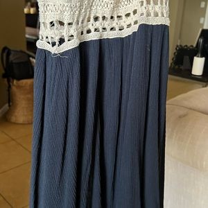Half white, half black lace top dress and crossed back